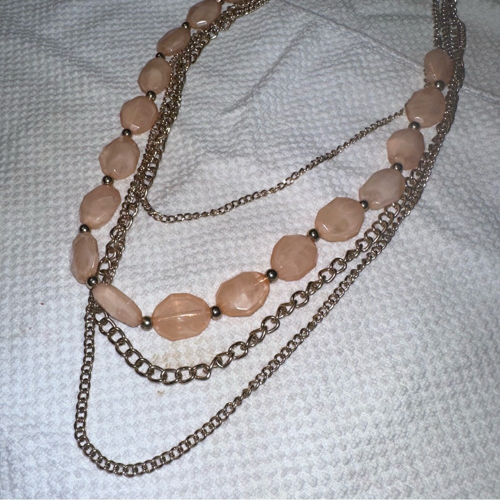 Ann Taylor beautiful pink necklace